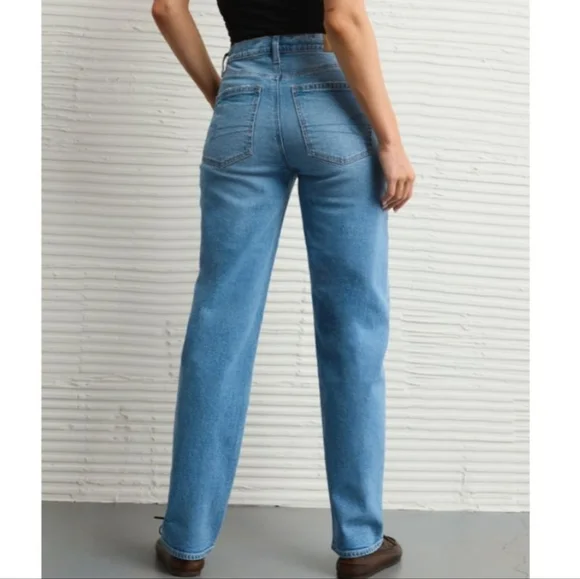 American Eagle Outfitters Super High Rise Baggy Straight Jeans - Picture 2 of 13